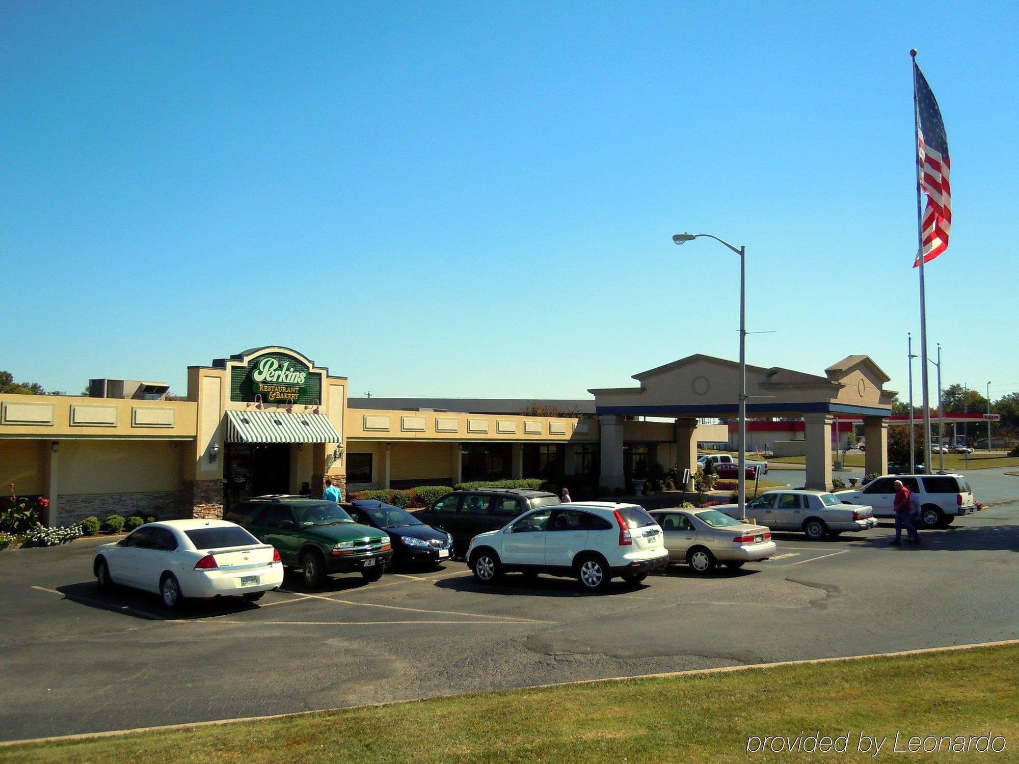 Best Western Dyersburg Inn Bagian luar foto